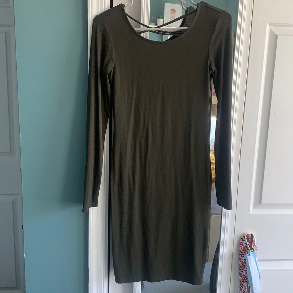 Forever 21 long sleeve formfitting dress